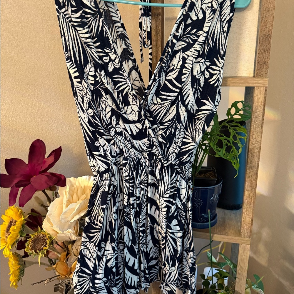 Mahina Black and White Tropical One Piece with Plunging V-Neckline